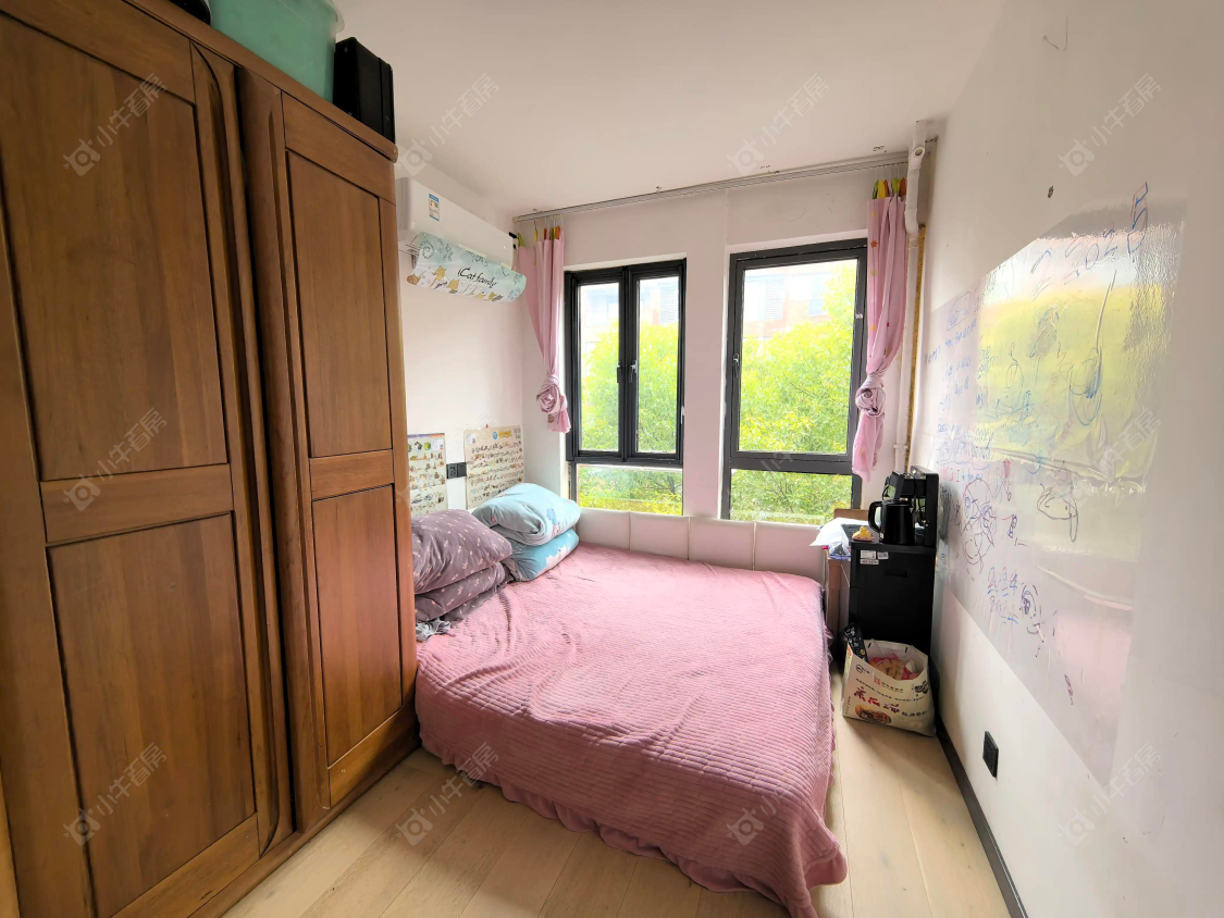 上海美兰湖岭域在售二手房源小区图_小牛看房