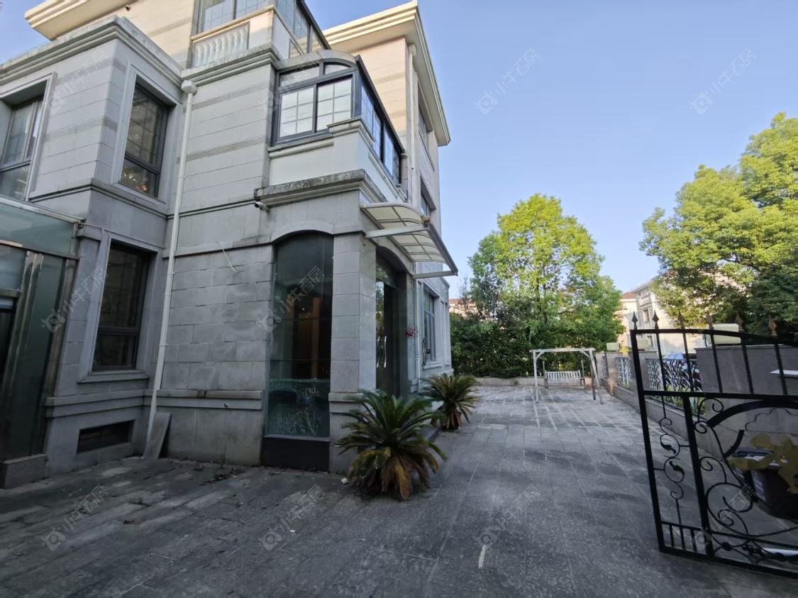 上海爱法奥朗新庄园在售二手房源小区图_小牛看房