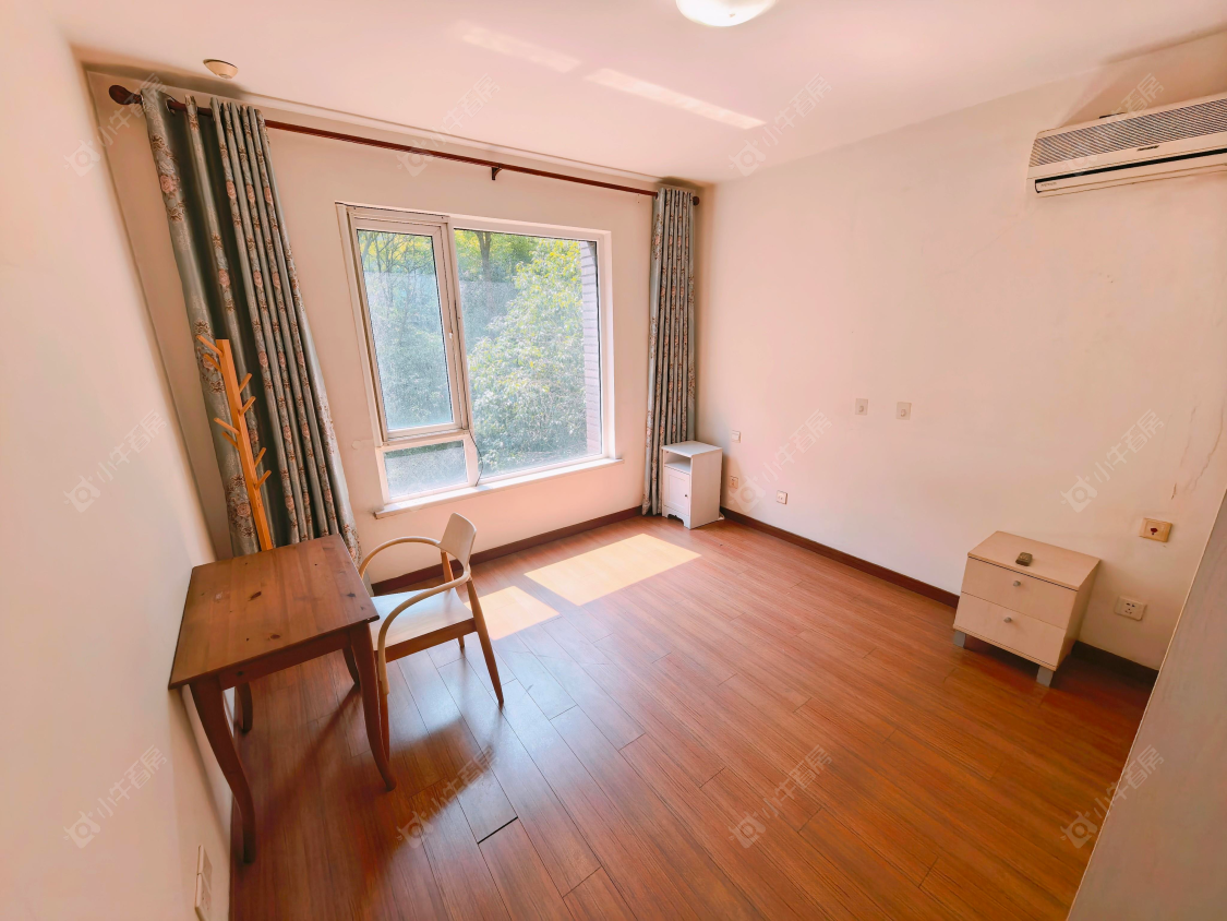 上海万科四季花城111弄在售二手房源小区图_小牛看房