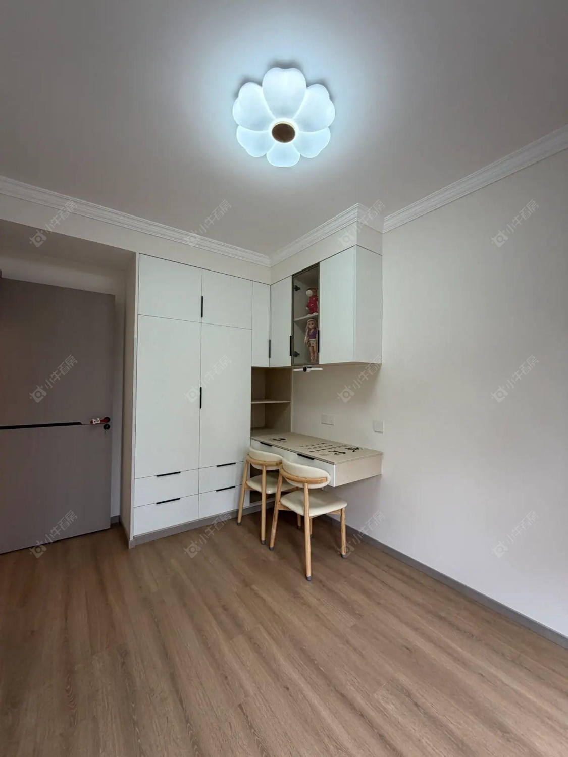 上海美兰湖岭域在售二手房源小区图_小牛看房