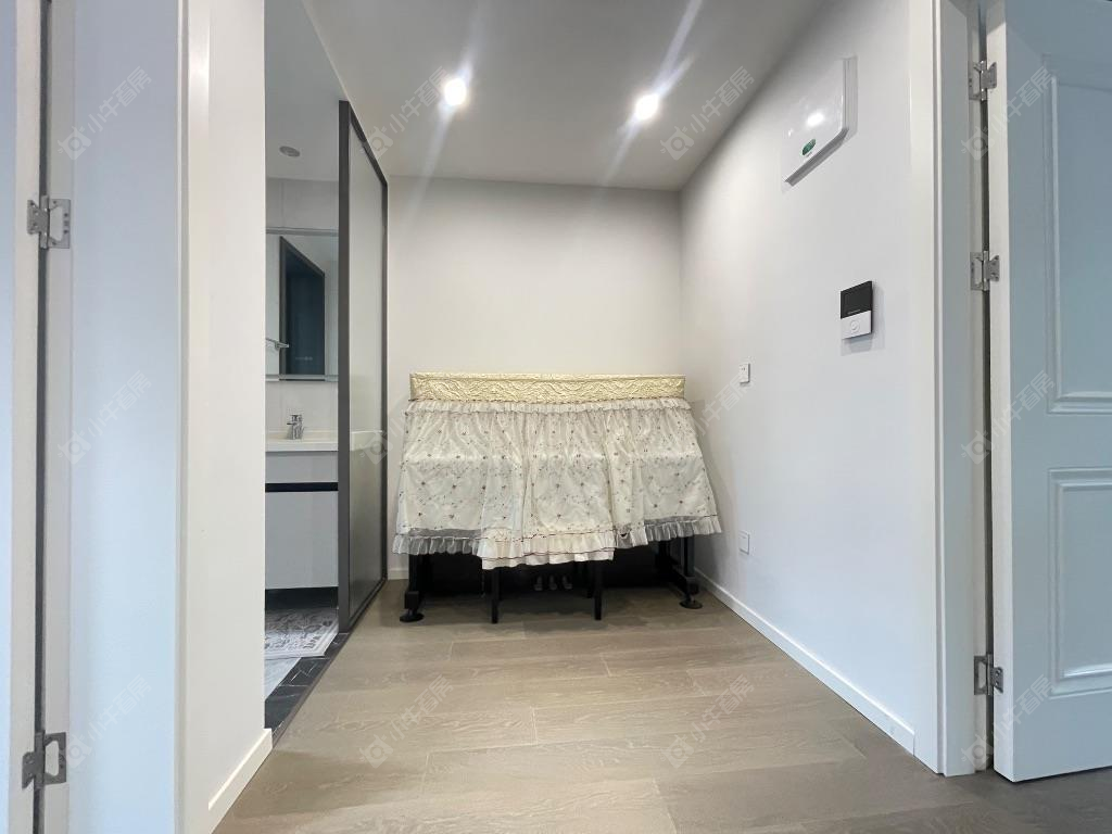 上海中骏雍景湾东区在售二手房源小区图_小牛看房