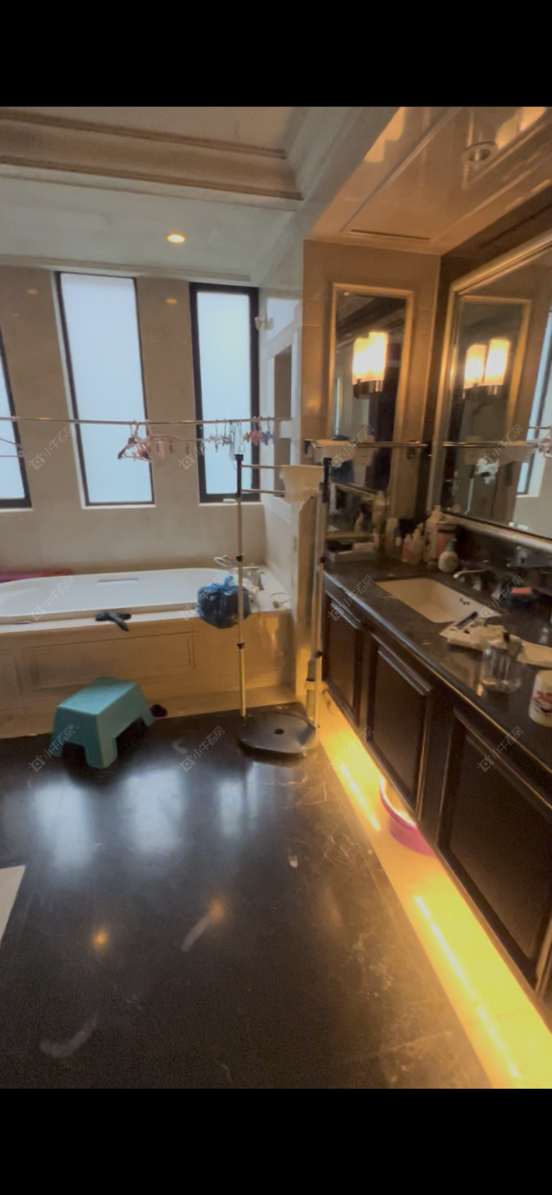 上海金地艺华年别墅区在售二手房源小区图_小牛看房