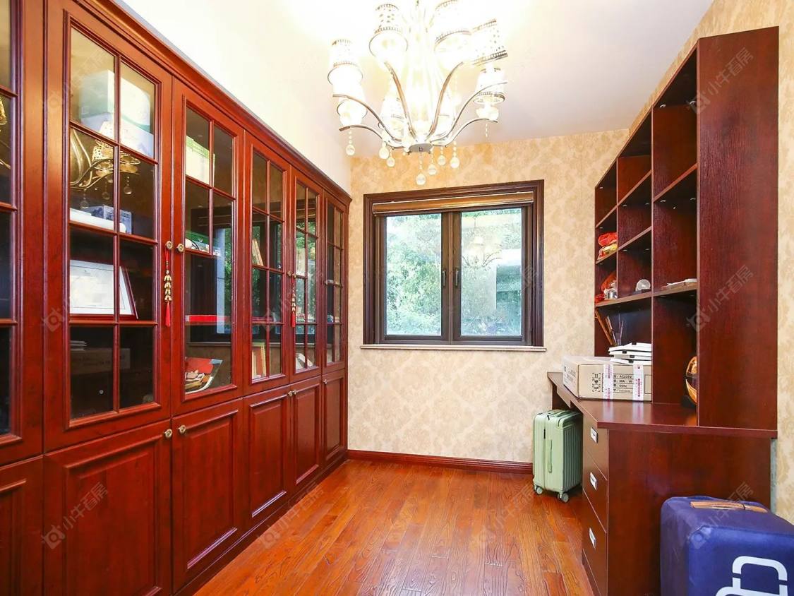 上海泰宝华庭公寓在售二手房源小区图_小牛看房