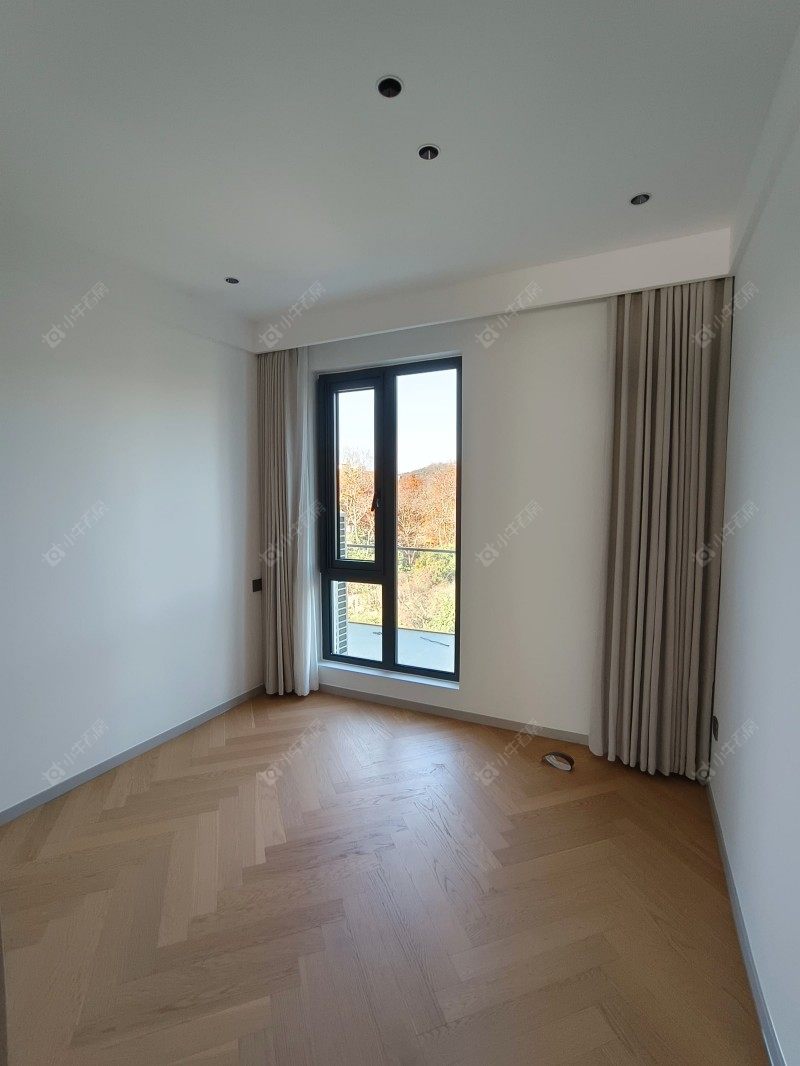 上海世茂纳米魔幻城在售二手房源小区图_小牛看房