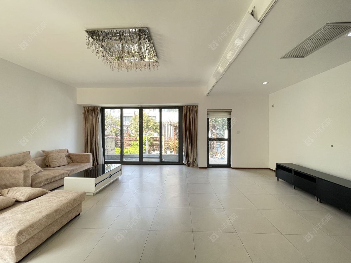 上海凯德林茵湖畔东区别墅区在售二手房源小区图_小牛看房