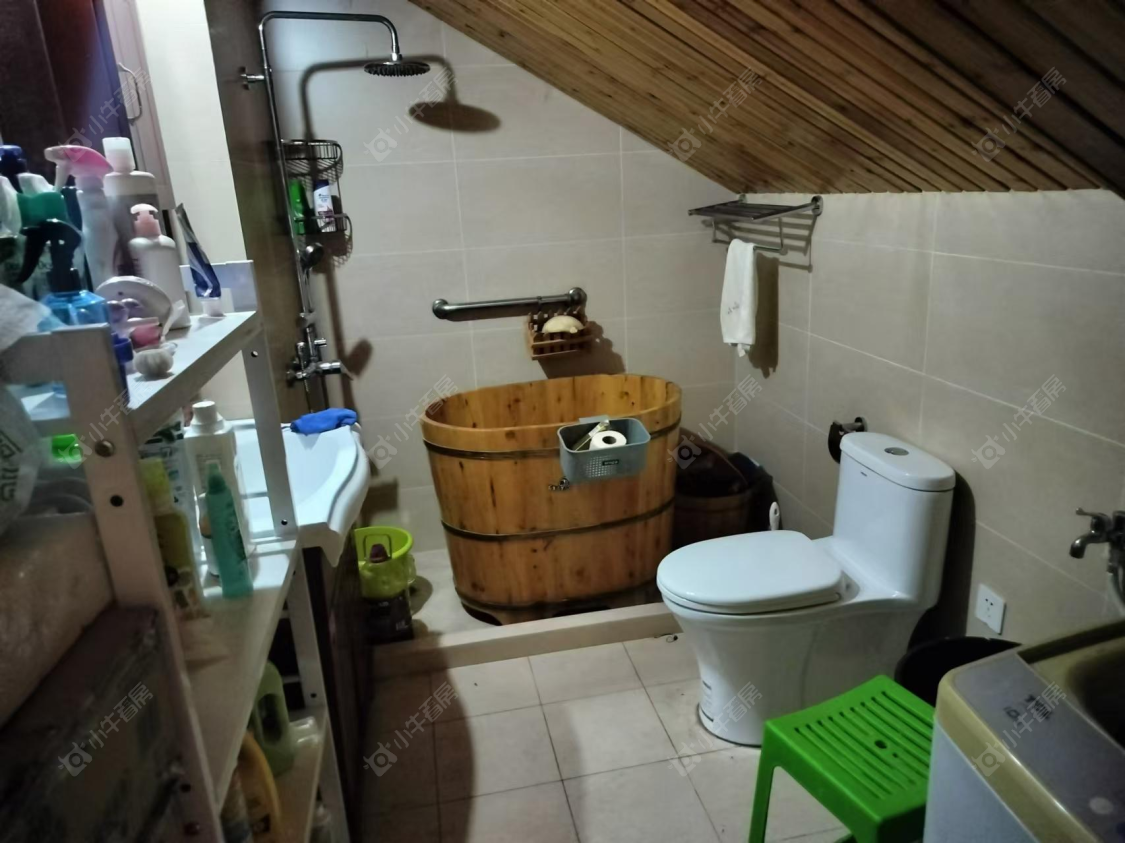 上海顺驰美兰湖在售二手房源小区图_小牛看房