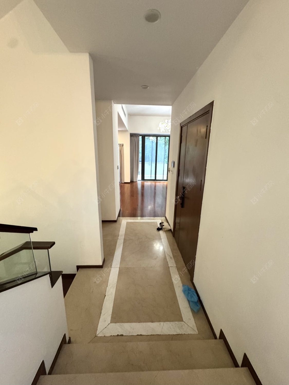 上海凯德林茵湖畔东区别墅区在售二手房源小区图_小牛看房