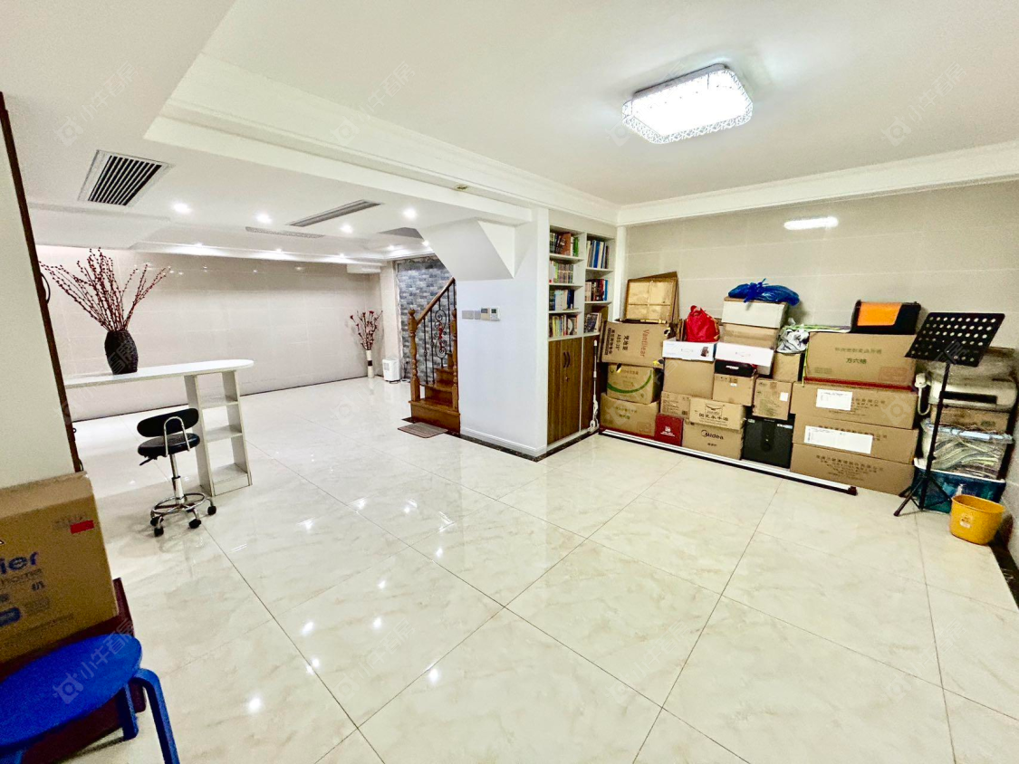 上海绿地海域笙晖别墅区在售二手房源小区图_小牛看房