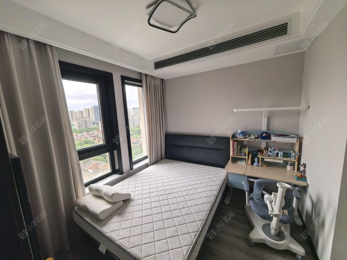 上海万科四季花城111弄在售二手房源小区图_小牛看房