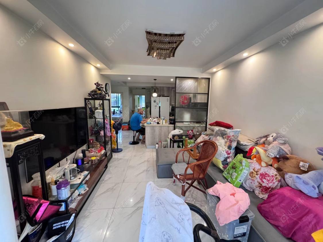 上海美兰湖颐景园在售二手房源小区图_小牛看房