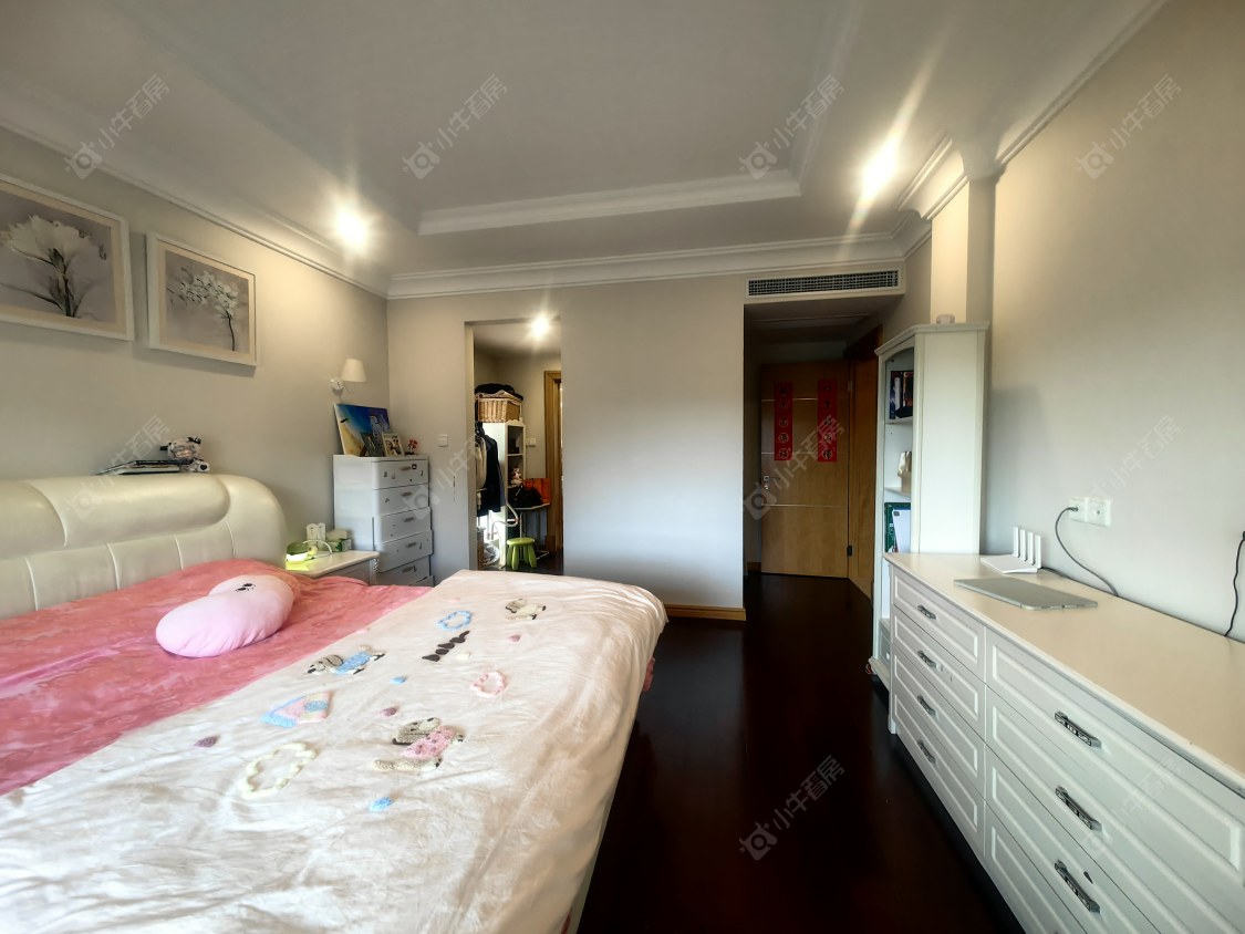 上海万科琥珀臻园在售二手房源小区图_小牛看房