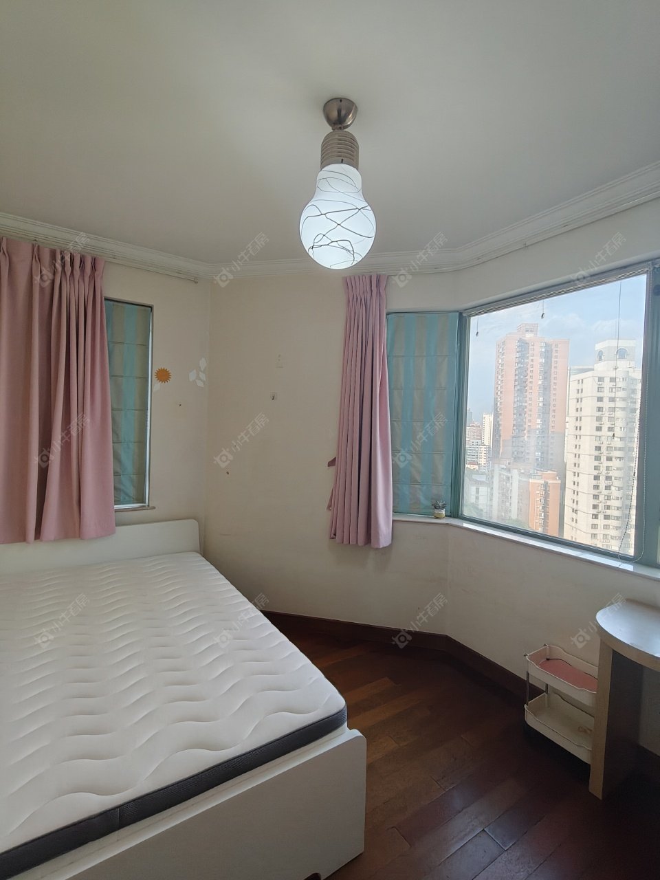 上海嘉里华庭在售二手房源小区图_小牛看房