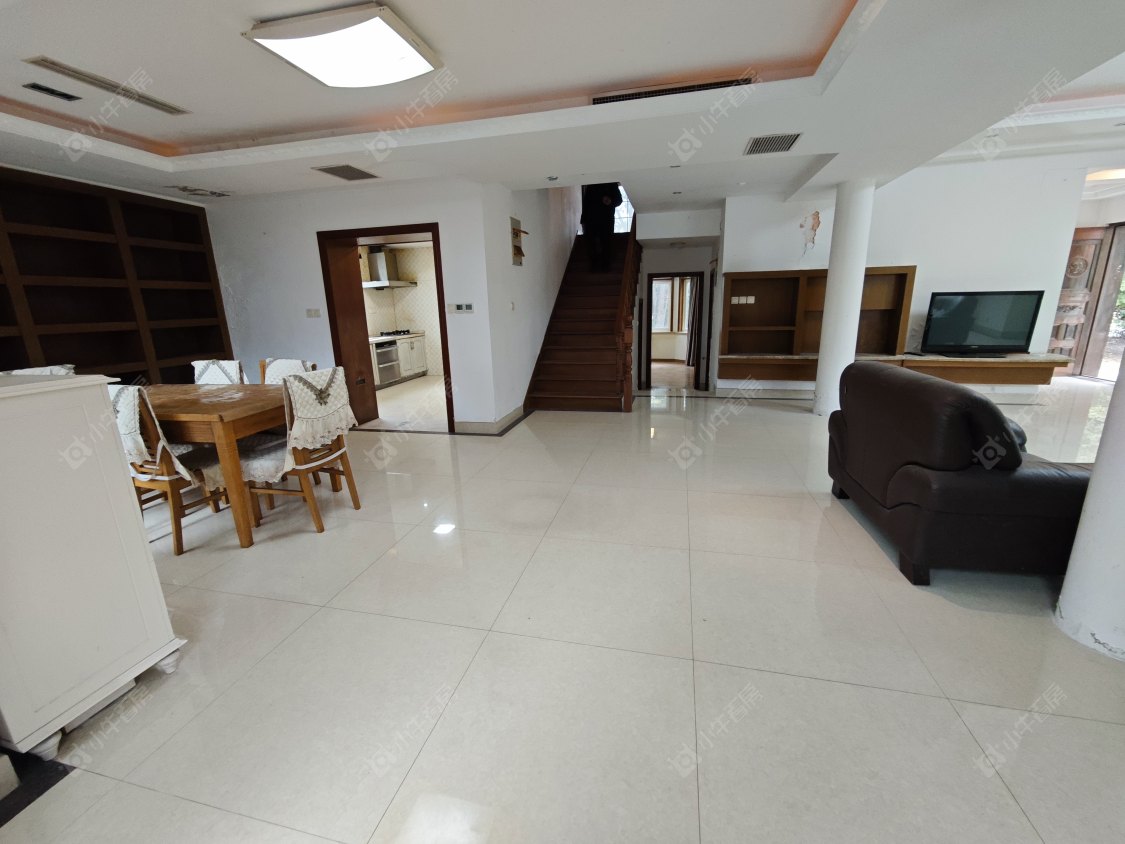 上海东方夏威夷在售二手房源小区图_小牛看房