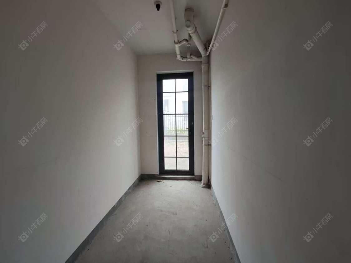 上海爱法奥朗新庄园在售二手房源小区图_小牛看房