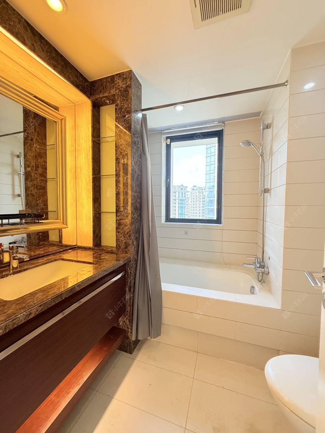 上海翠湖天地嘉苑在售二手房源小区图_小牛看房