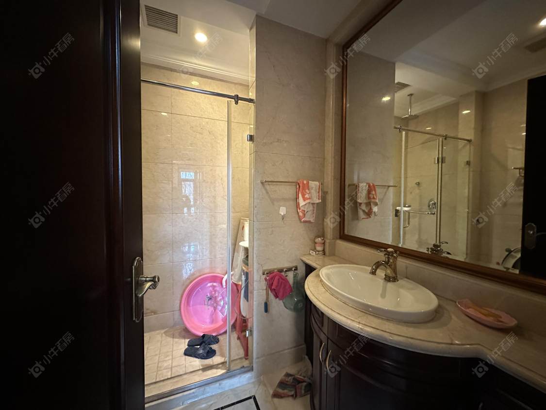 上海美兰湖花园别墅区在售二手房源小区图_小牛看房