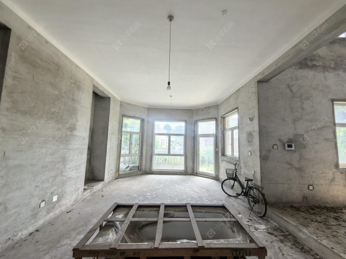 上海美兰湖别墅在售二手房源小区图_小牛看房