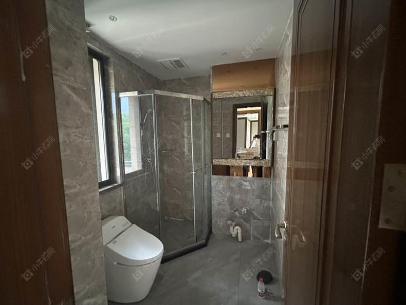 上海恒大御澜庭3800弄在售二手房源小区图_小牛看房