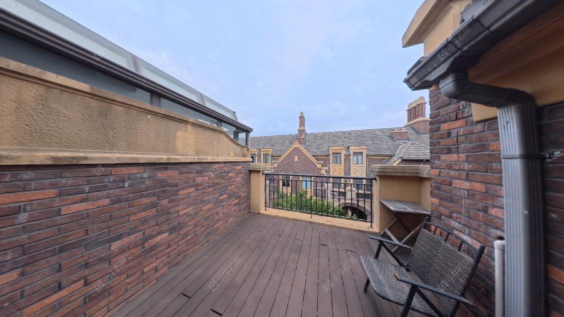 上海长泰东郊御园别墅区在售二手房源室内图_小牛看房