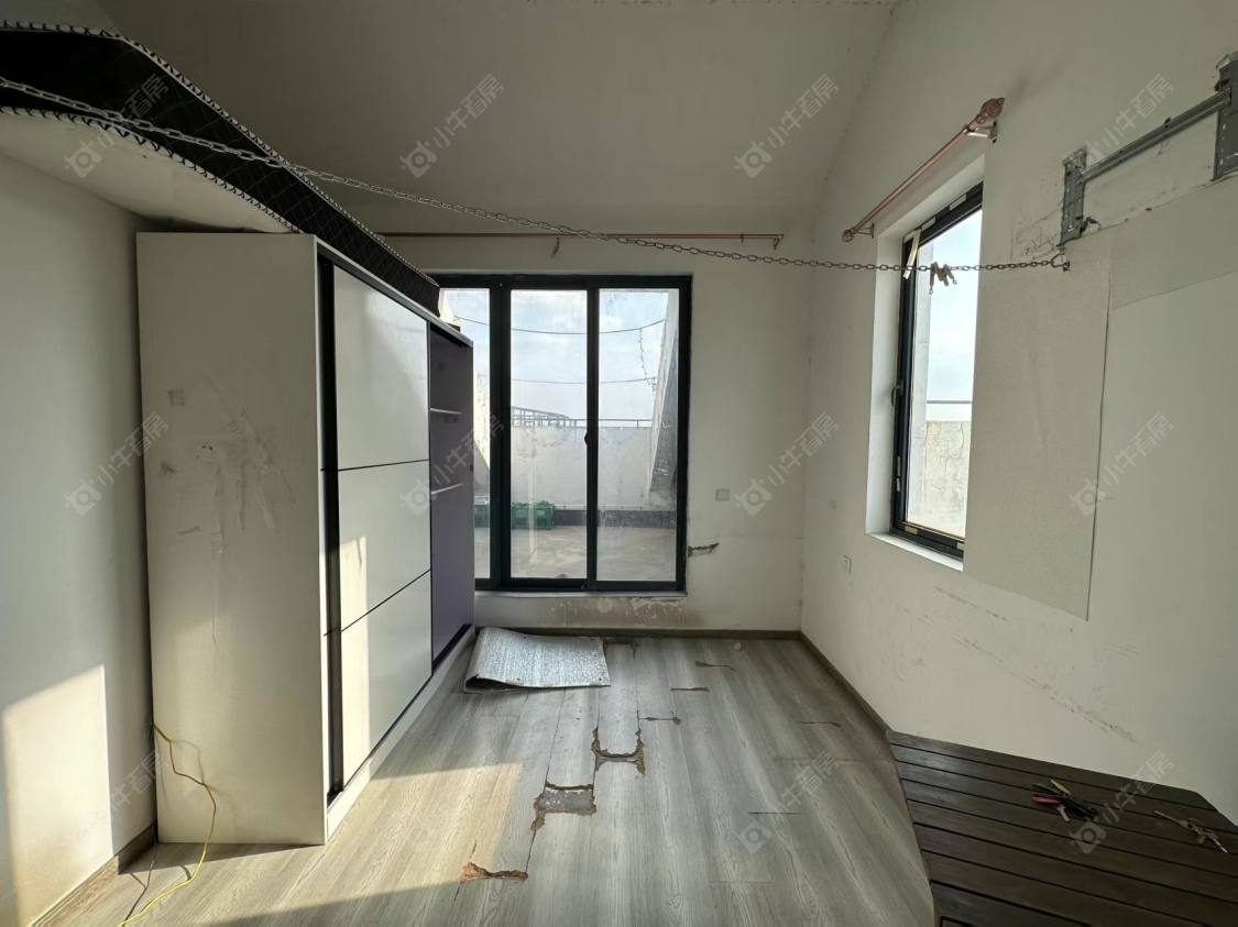 上海顺驰美兰湖在售二手房源小区图_小牛看房