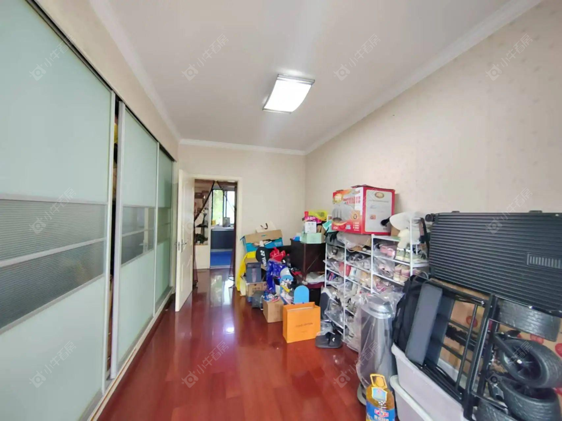 上海顺驰美兰湖在售二手房源小区图_小牛看房