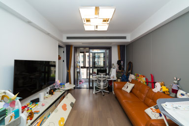 上海柏澜晶舍3室2厅2卫在售二手房房源图片