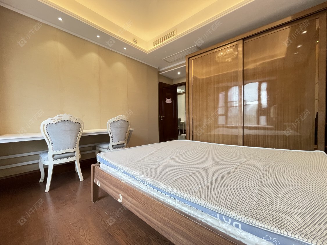 上海恒大御澜庭3600弄在售二手房源小区图_小牛看房