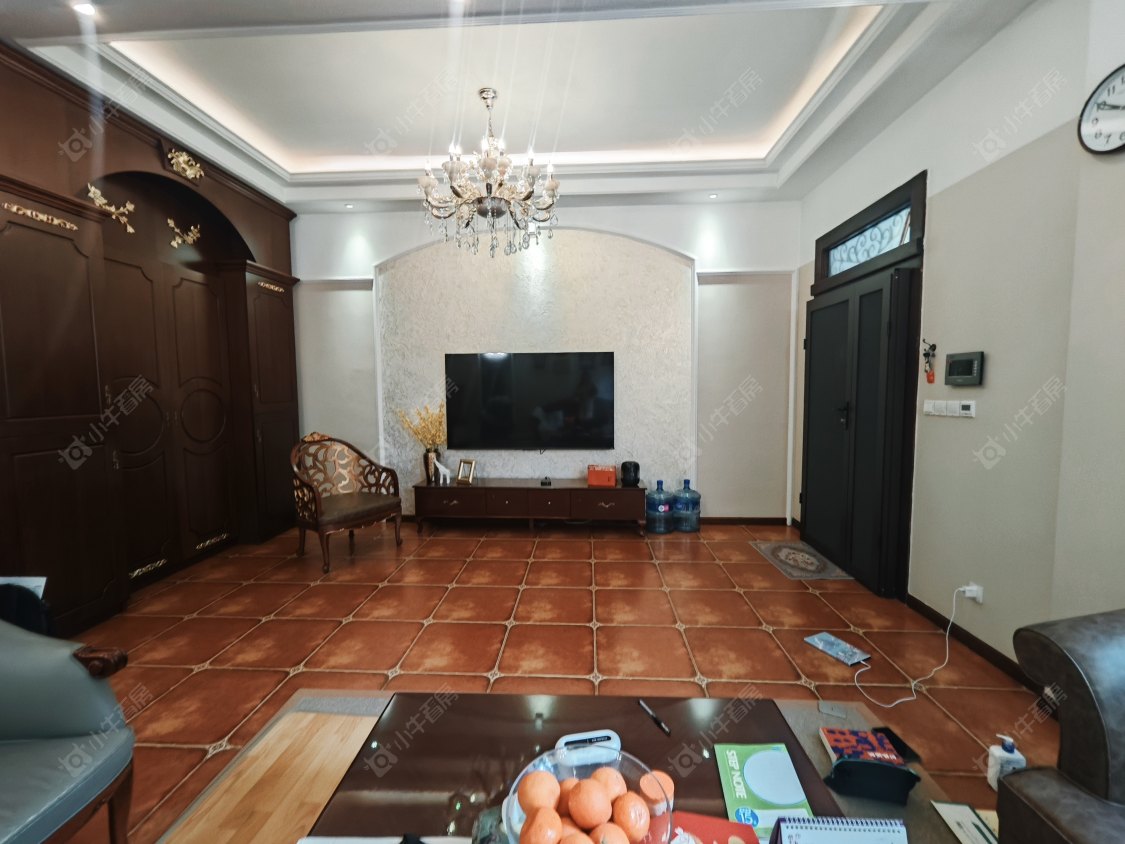 长泰东郊御园别墅区房源小区图 上海长泰东郊御园别墅区在售二手房源小区图_小牛看房