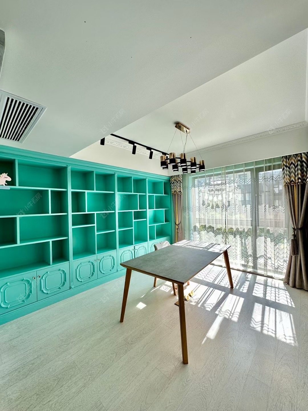 上海凯德林茵湖畔东区别墅区在售二手房源小区图_小牛看房