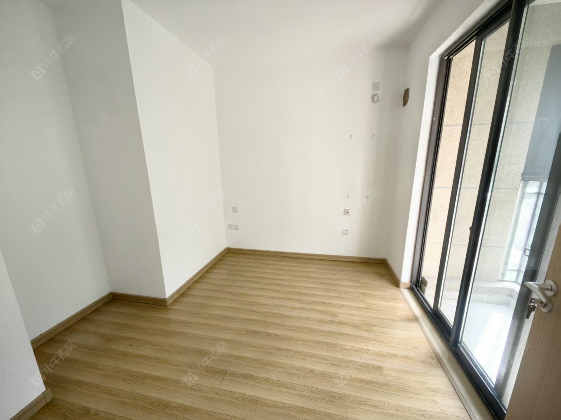 上海绿地新里波洛克公馆在售二手房源小区图_小牛看房