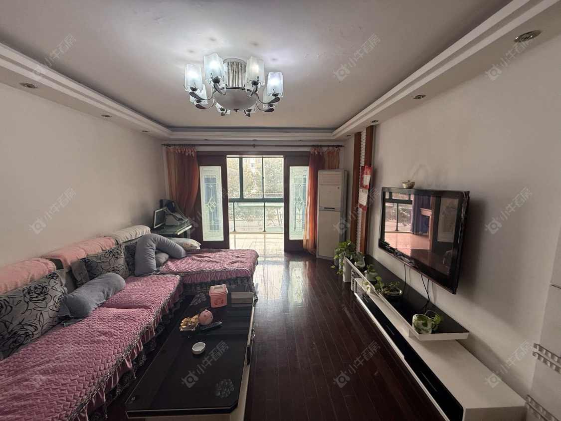 上海杨泰春城在租房源小区图_小牛看房