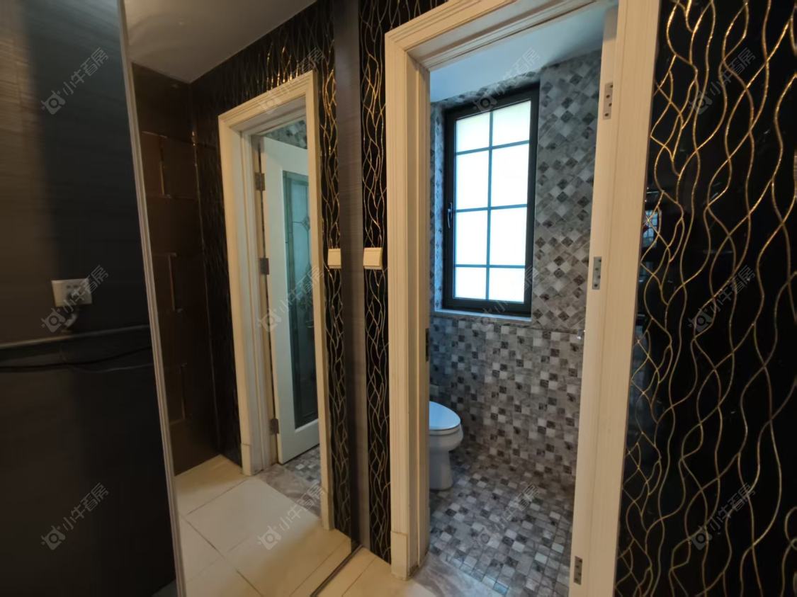 上海爱法奥朗新庄园在售二手房源小区图_小牛看房