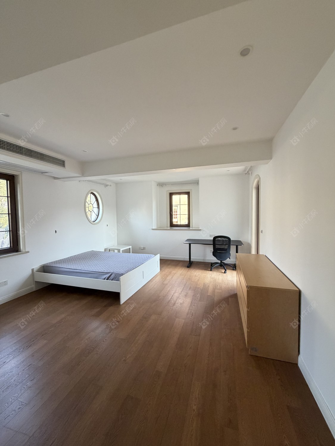 上海圣堡别墅在租房源小区图_小牛看房