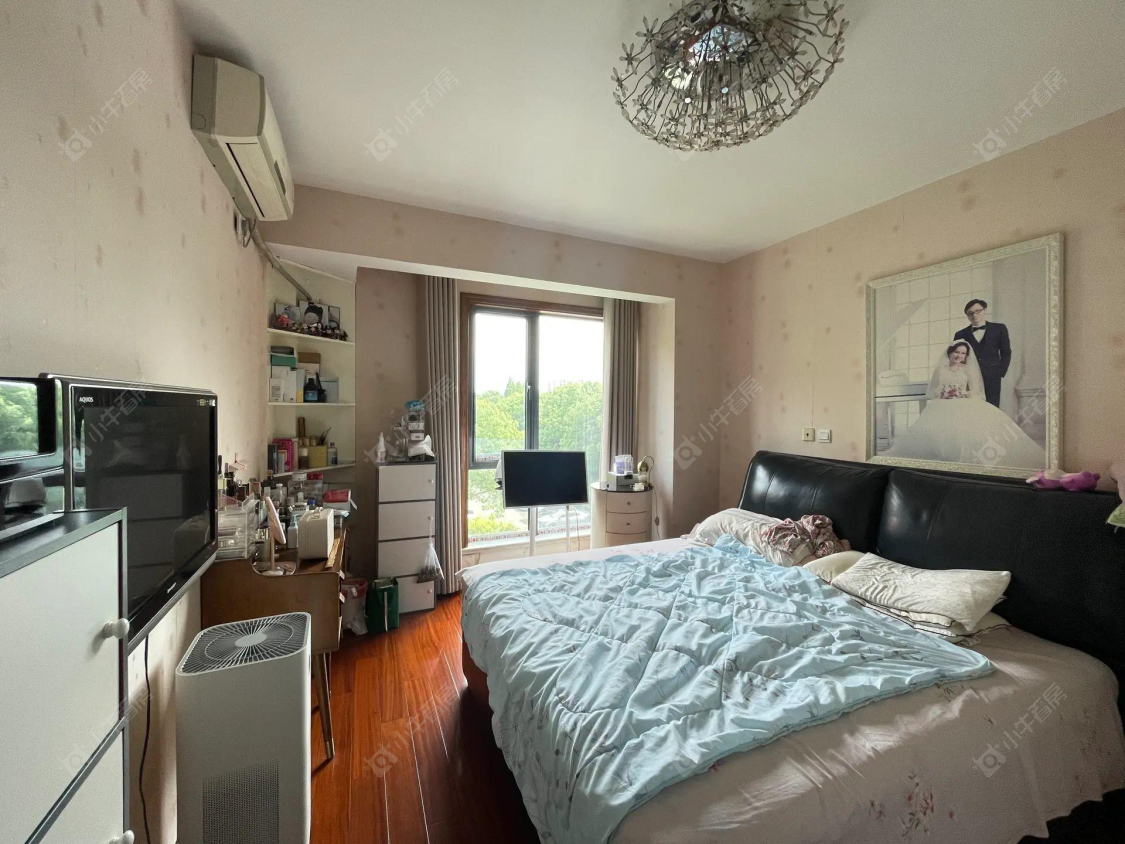 上海美兰湖岭域在售二手房源小区图_小牛看房