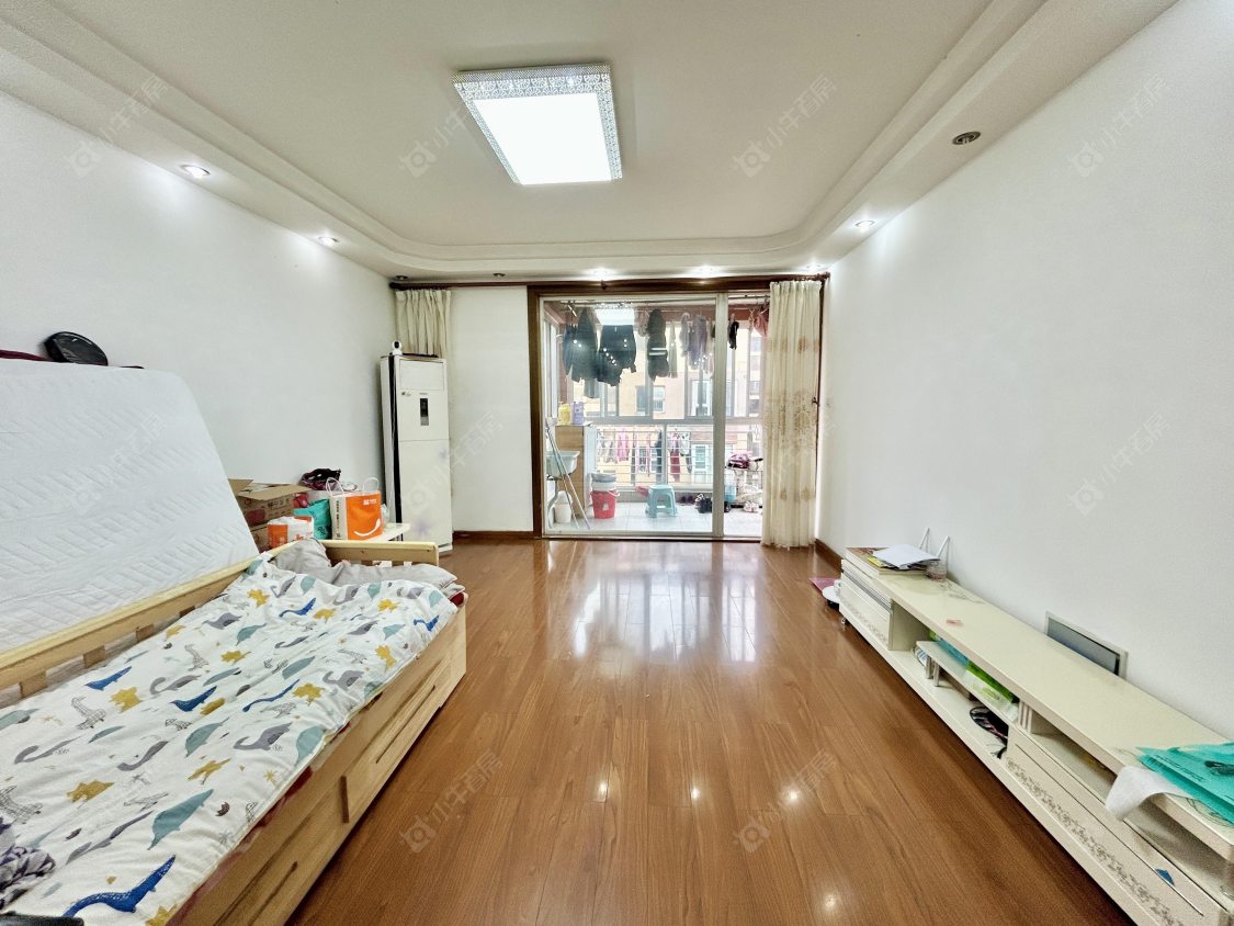 上海万科四季花城1166弄在售二手房源小区图_小牛看房