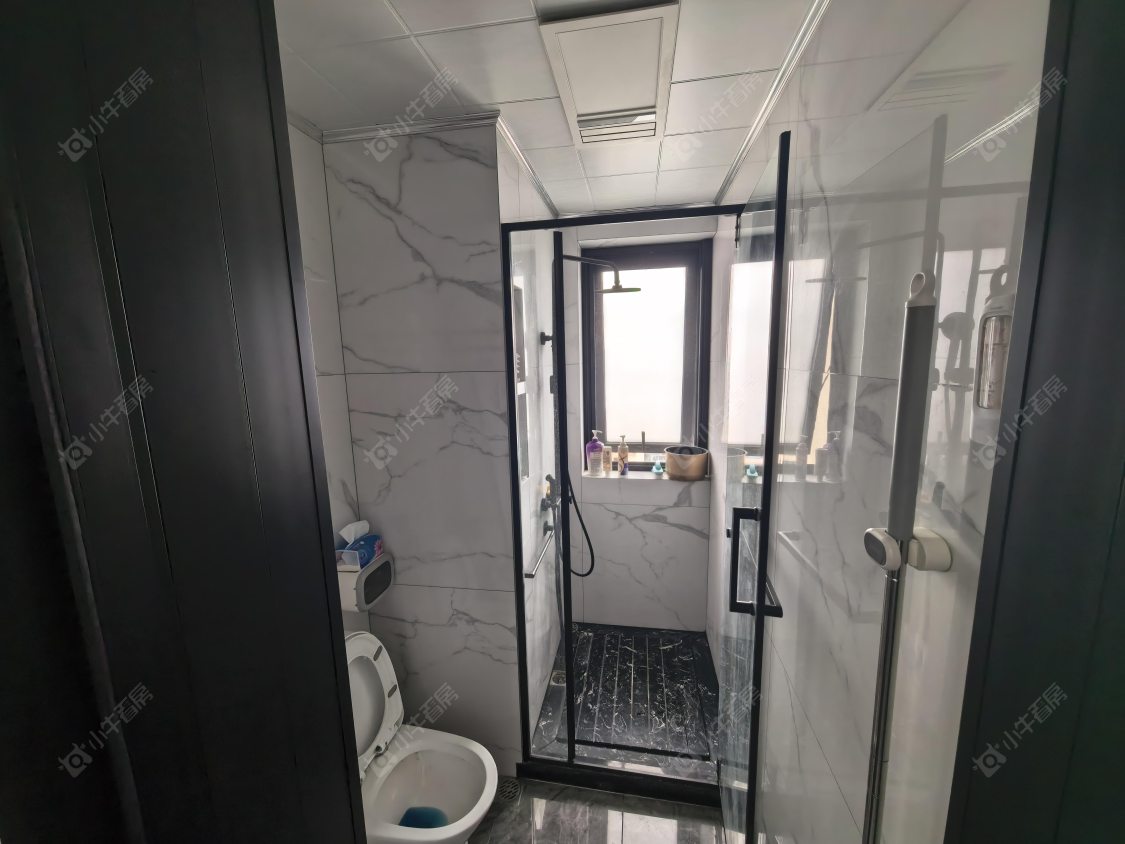 上海万科四季花城111弄在售二手房源小区图_小牛看房