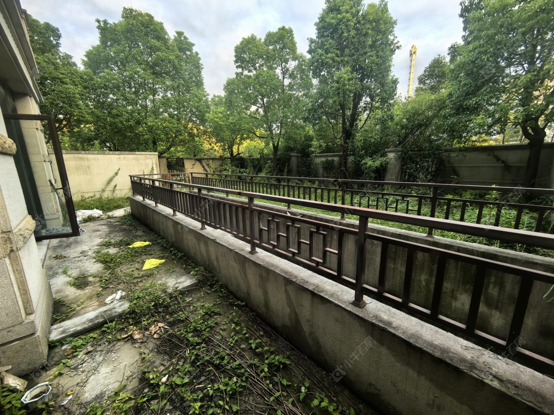 上海阳光城花满墅别墅区在售二手房源小区图_小牛看房