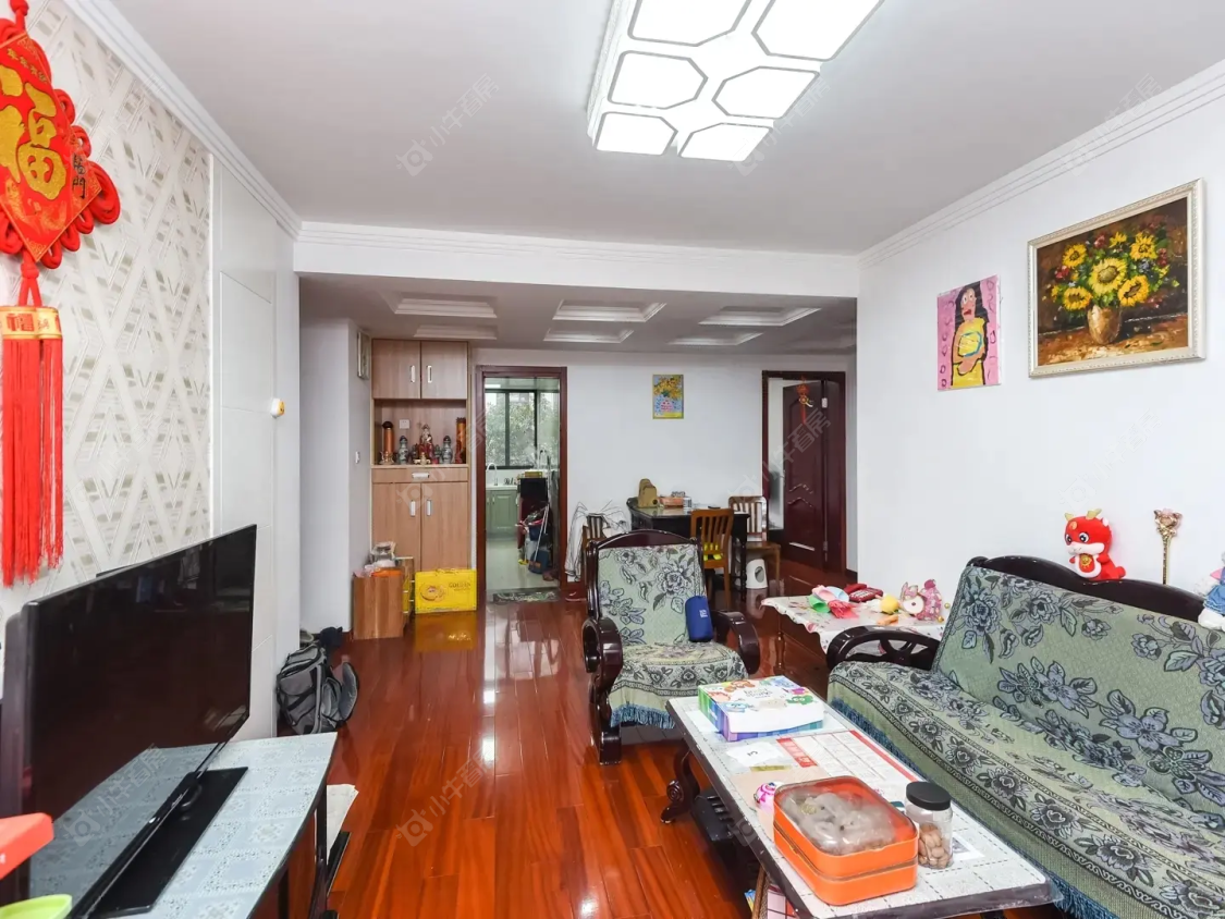 上海菊泉新城爱建顾园东区在售二手房源小区图_小牛看房