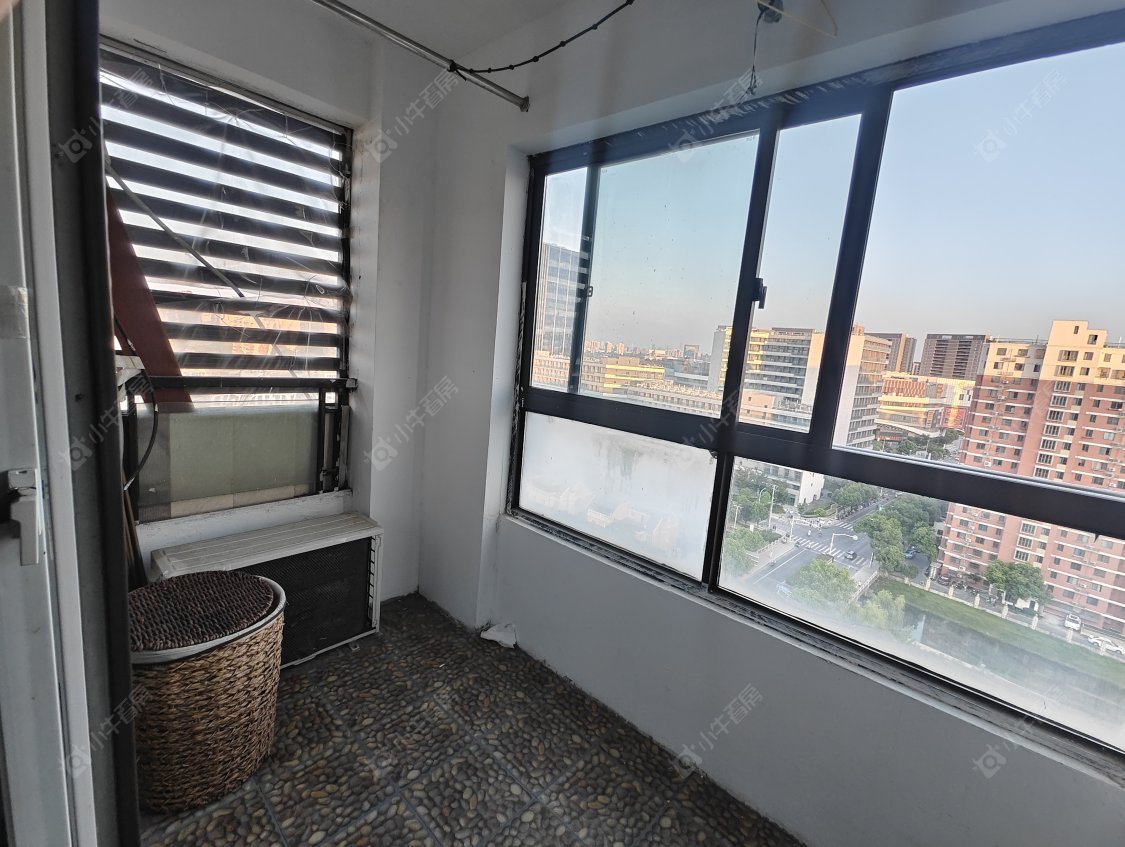 上海中建溪岸澜庭在售二手房源小区图_小牛看房