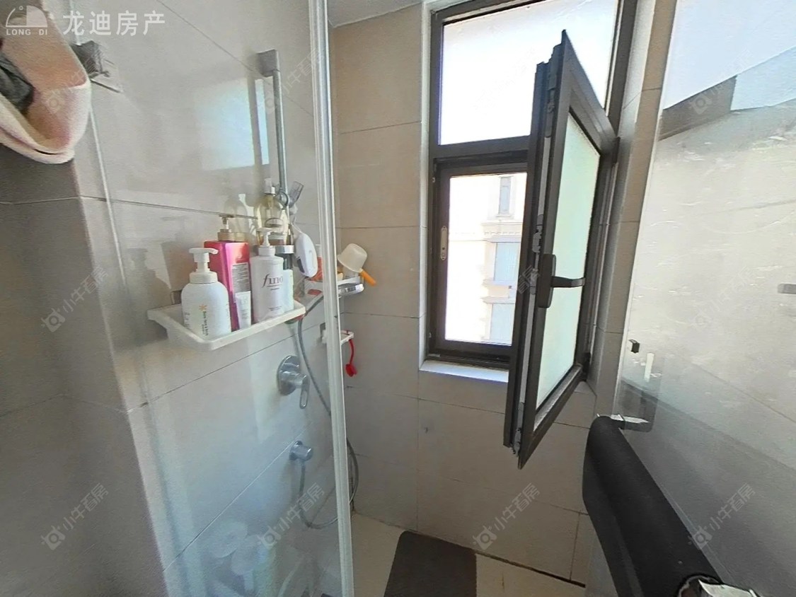 上海华府188在售二手房源小区图_小牛看房