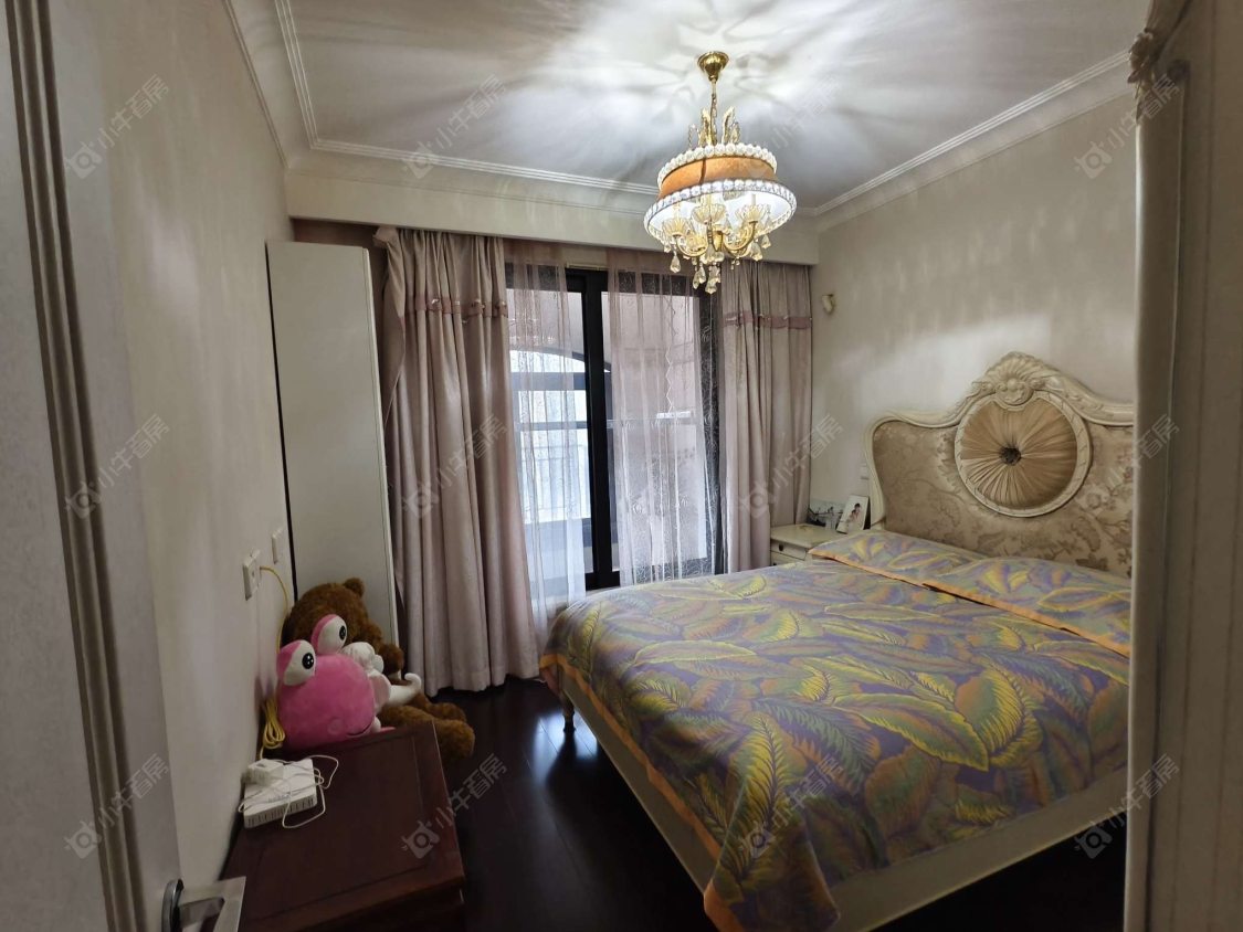 上海万科琥珀臻园别墅区在售二手房源小区图_小牛看房