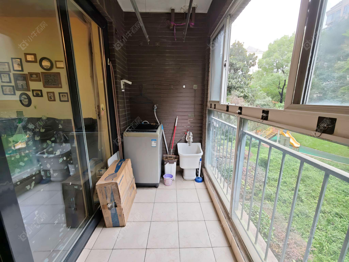 上海万科四季花城111弄在售二手房源小区图_小牛看房