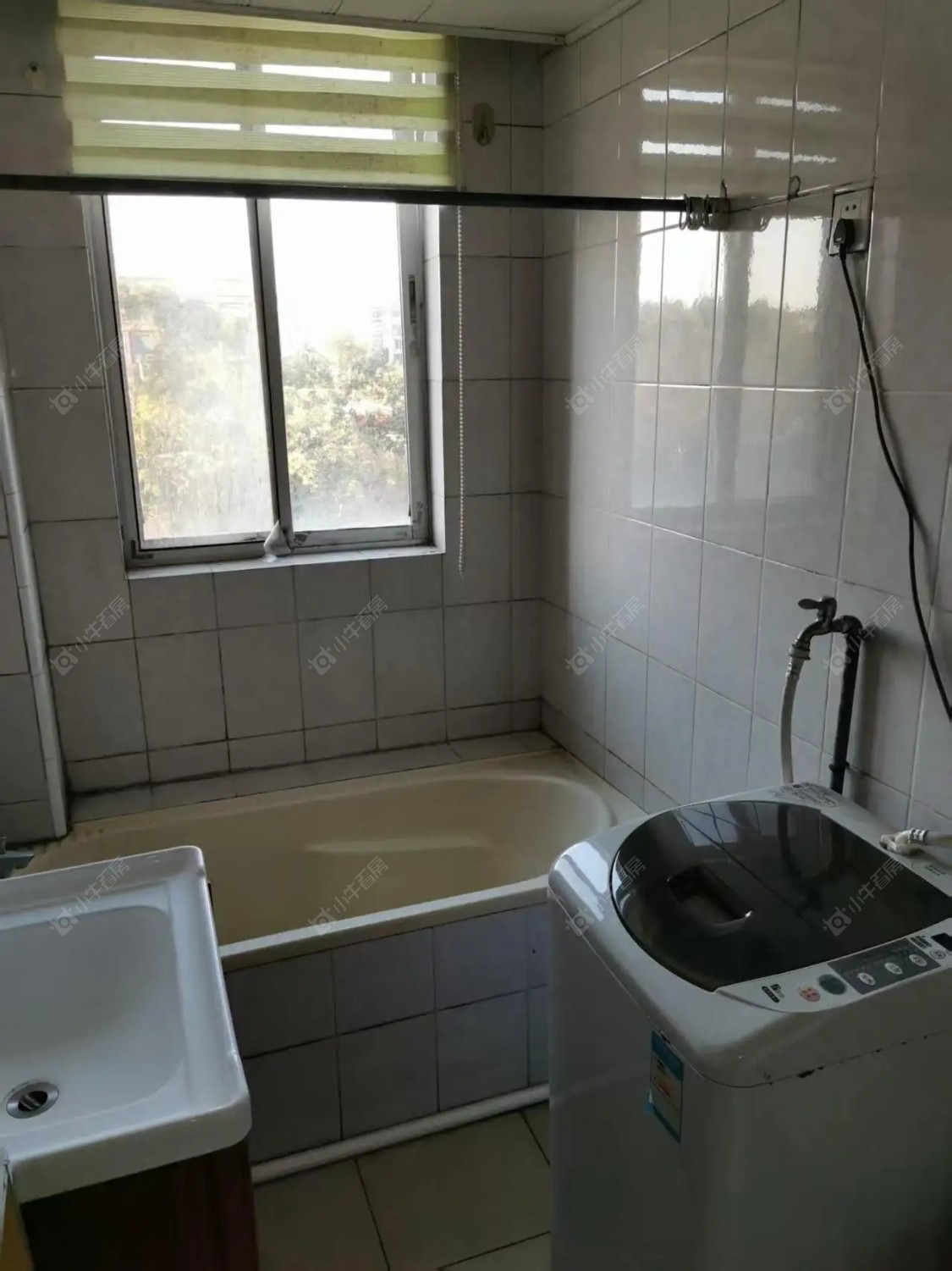 上海界龙花苑在租房源小区图_小牛看房