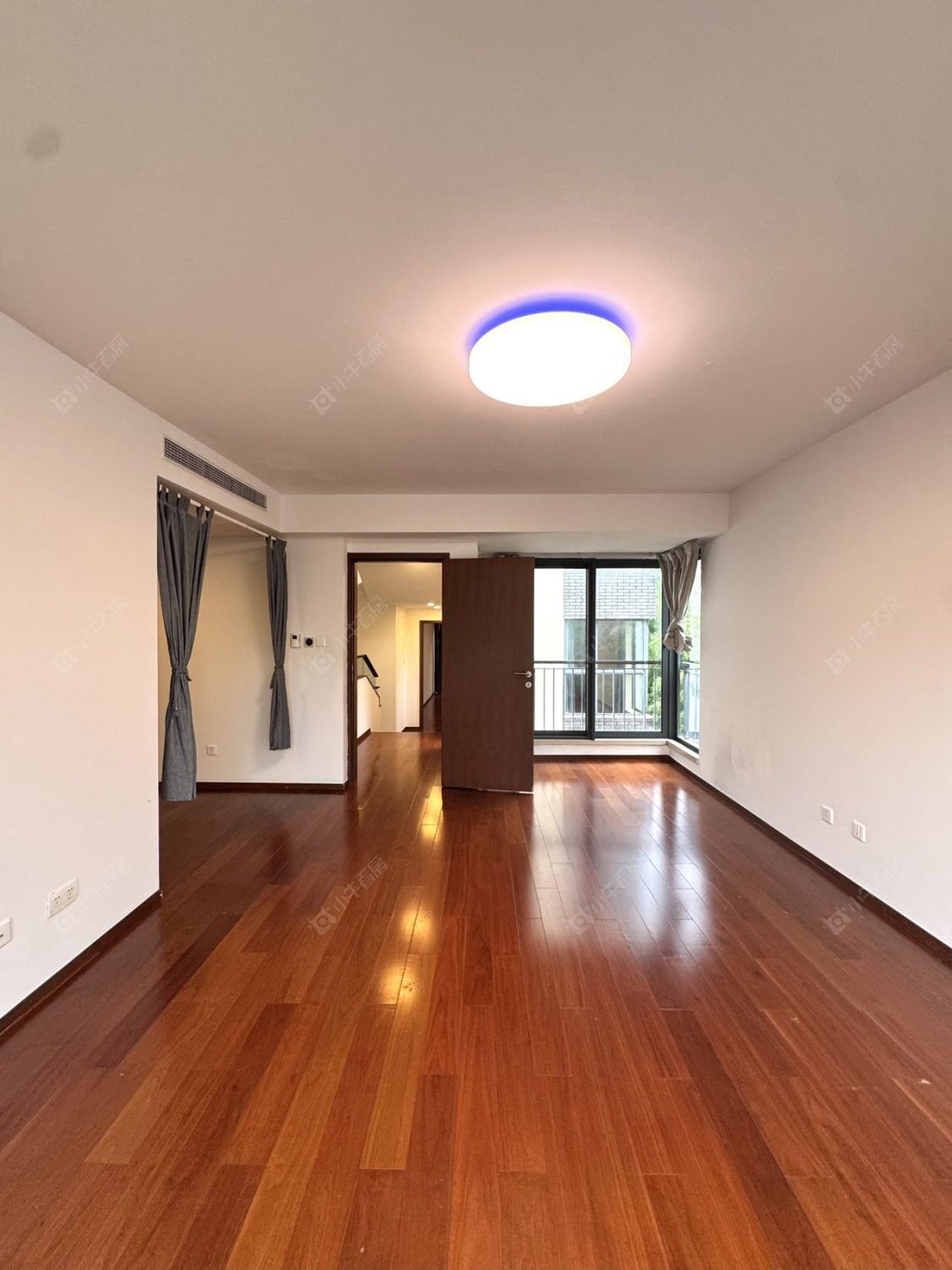 上海凯德林茵湖畔东区别墅区在售二手房源小区图_小牛看房