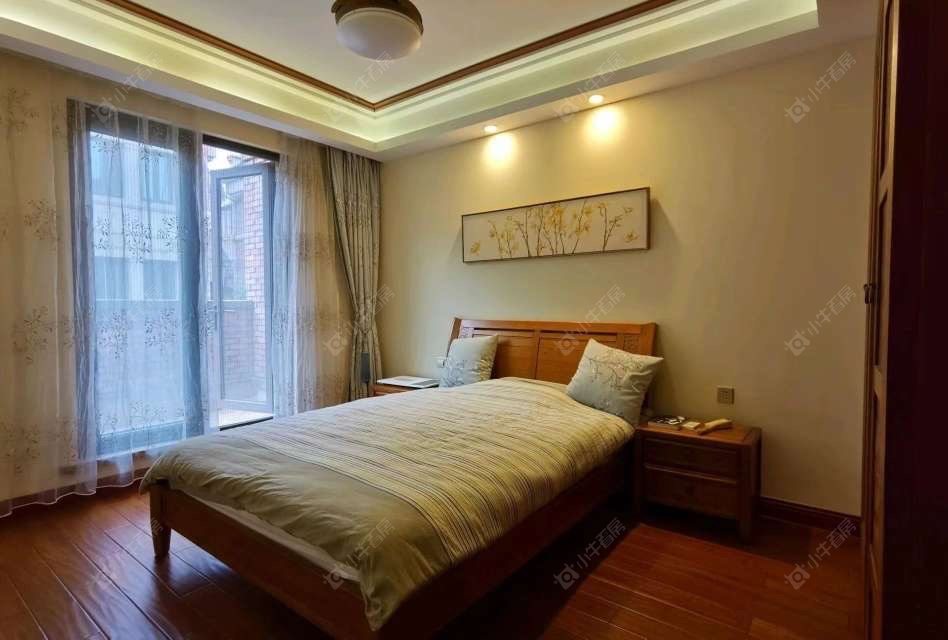 上海万科琥珀郡园别墅区在售二手房源小区图_小牛看房