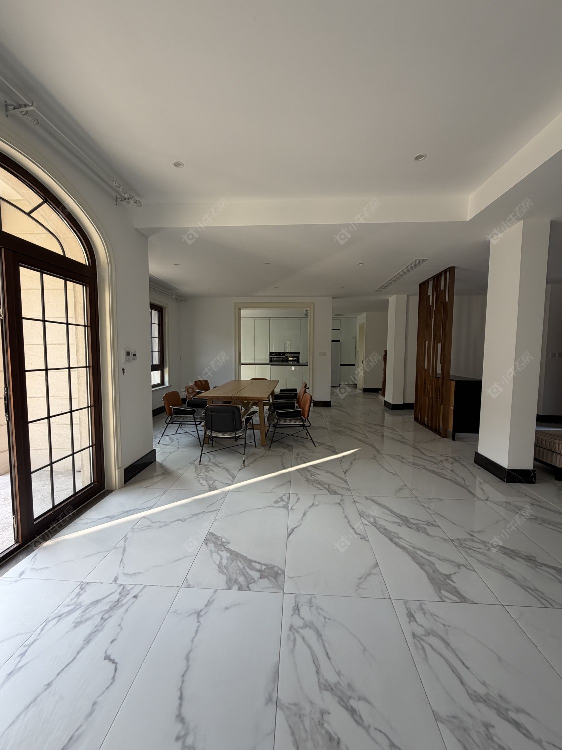 上海圣堡别墅在租房源小区图_小牛看房