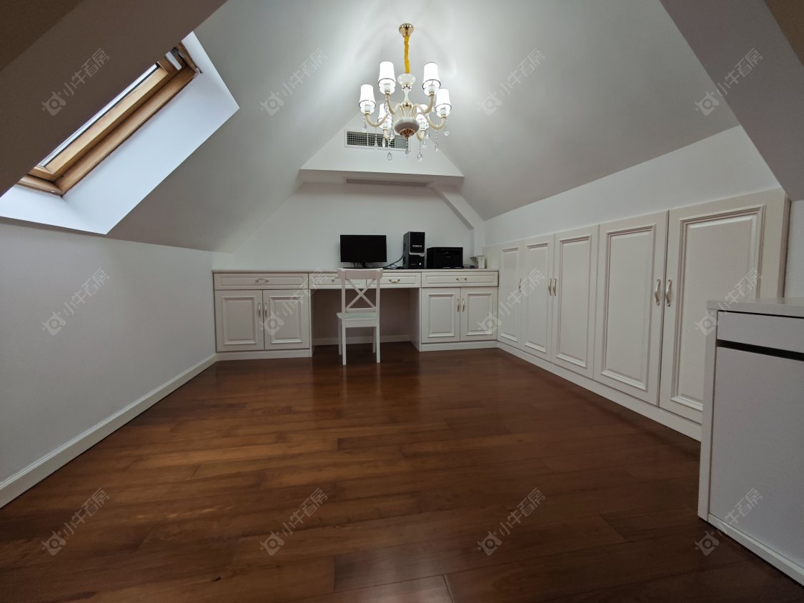 长泰东郊御园别墅区房源 上海长泰东郊御园别墅区在售二手房源_小牛看房