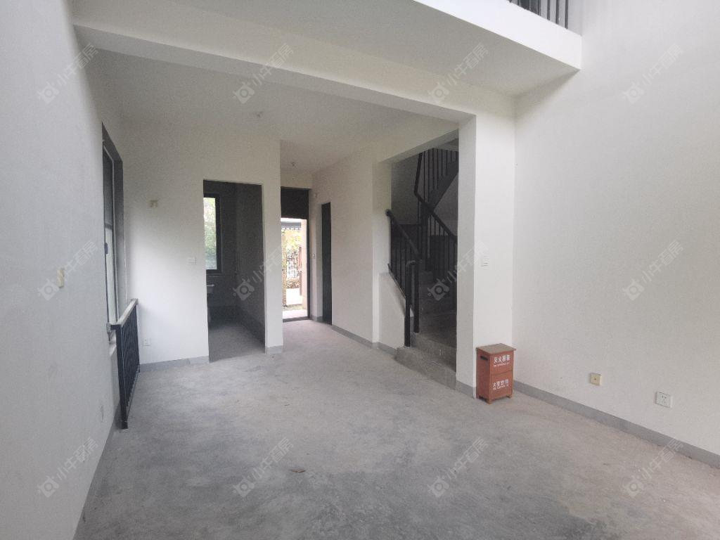 上海海上湾鹭居别墅区在售二手房源小区图_小牛看房