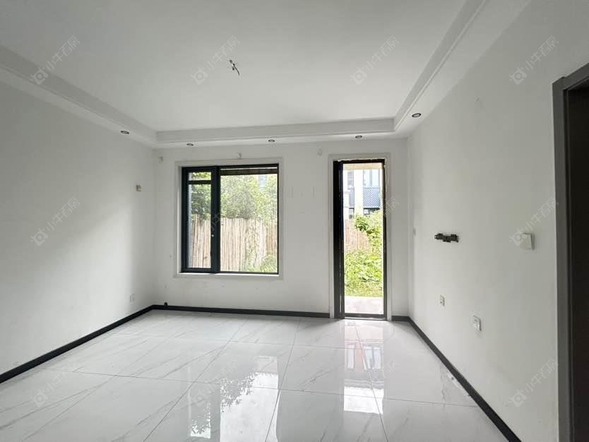 上海海上湾鹭居别墅区在售二手房源小区图_小牛看房