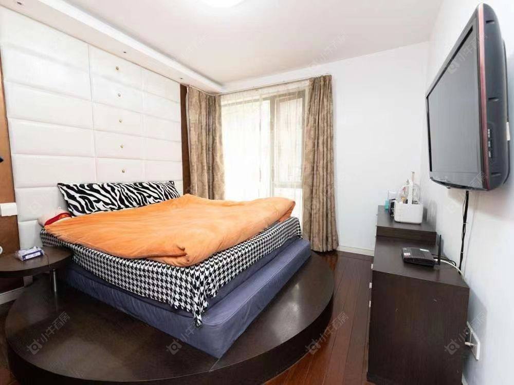 上海铂金华府在售二手房源小区图_小牛看房